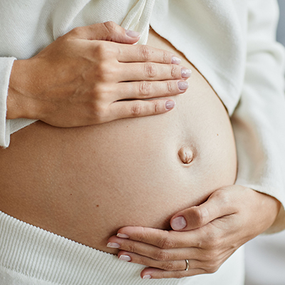 Schwangerschaftsstreifen: So kann Dich Mandelöl unterstützen - Schwangerschaftsstreifen: So kann Dich Mandelöl unterstützen